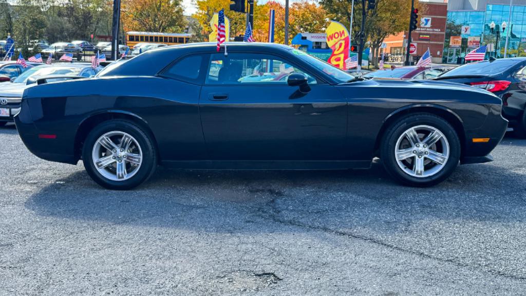 2010 Dodge Challenger Image 7
