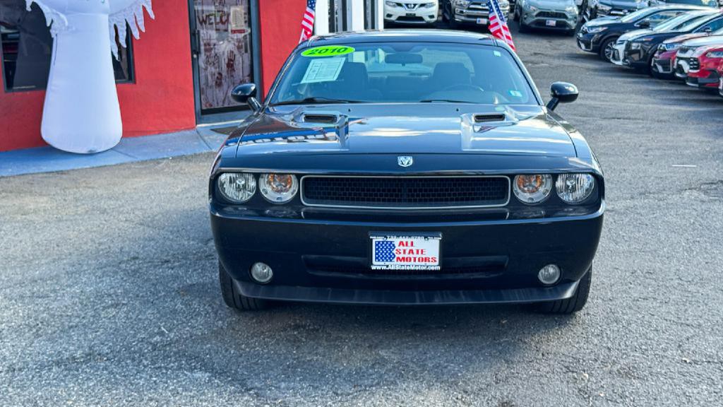 2010 Dodge Challenger Image 9