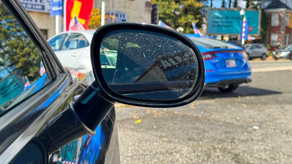 2010 Dodge Challenger Image 46