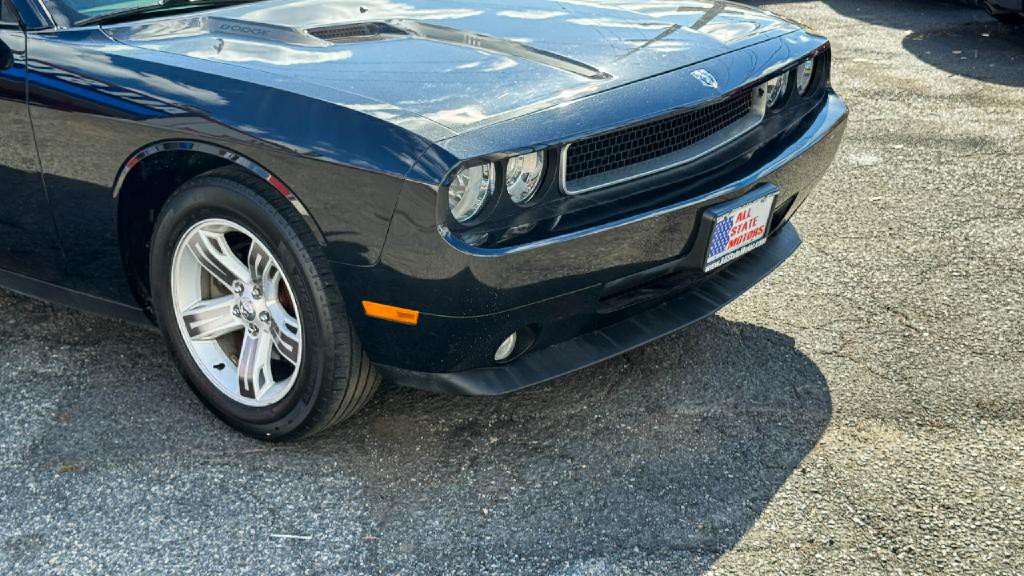 2010 Dodge Challenger Image 48