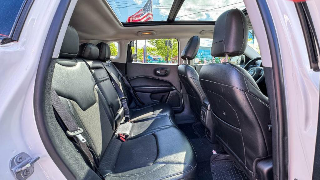 2018 Jeep Compass Image 14