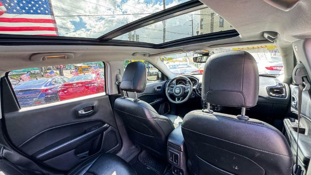 2018 Jeep Compass Image 15