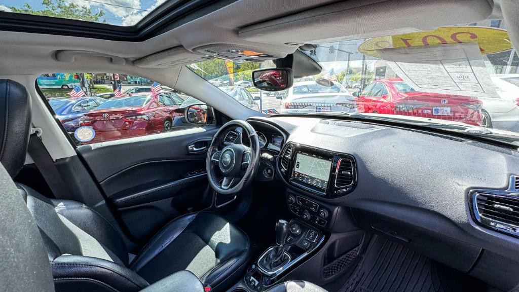 2018 Jeep Compass Image 16