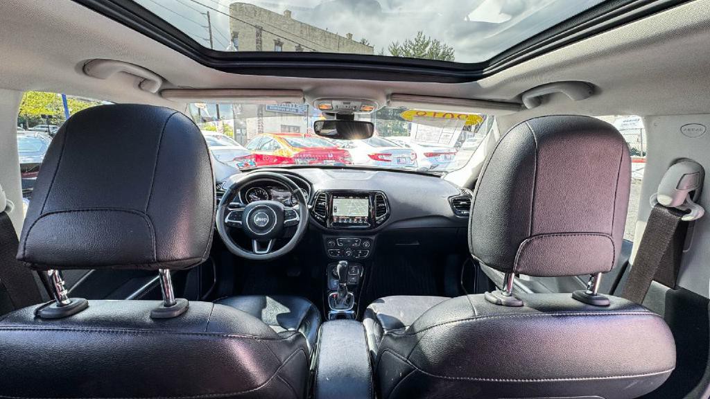 2018 Jeep Compass Image 18