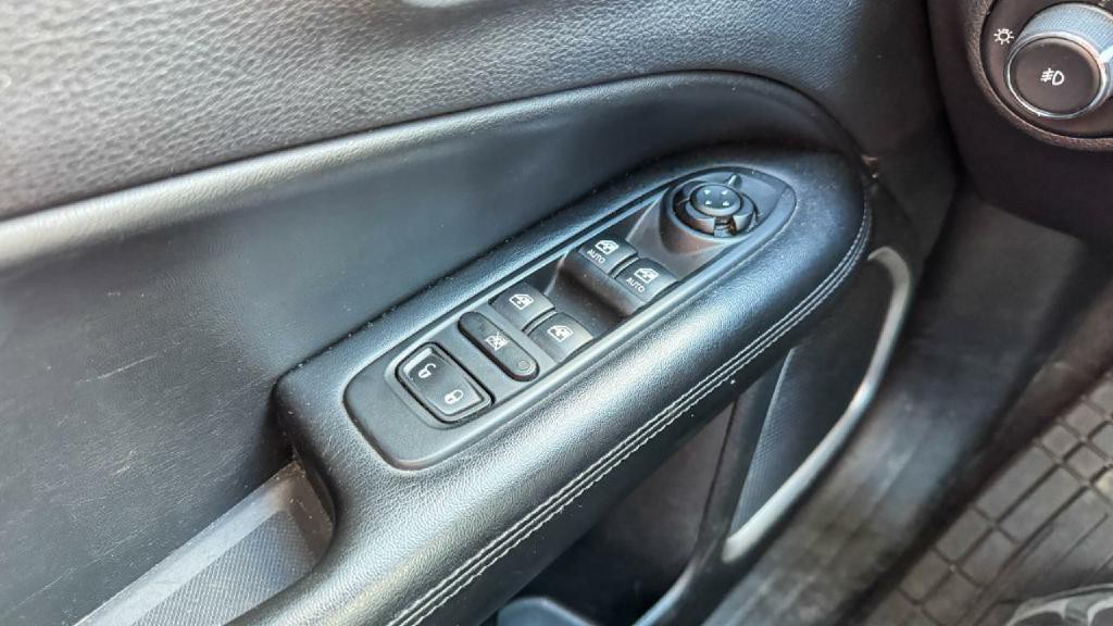 2018 Jeep Compass Image 24