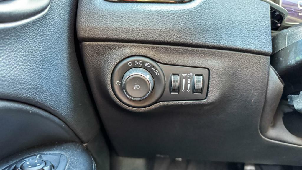 2018 Jeep Compass Image 25