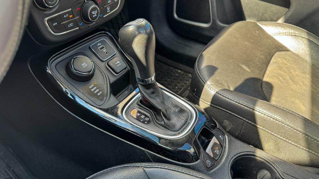 2018 Jeep Compass Image 32