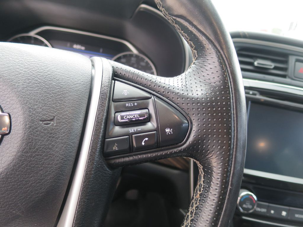 2016 Nissan Maxima Image 21