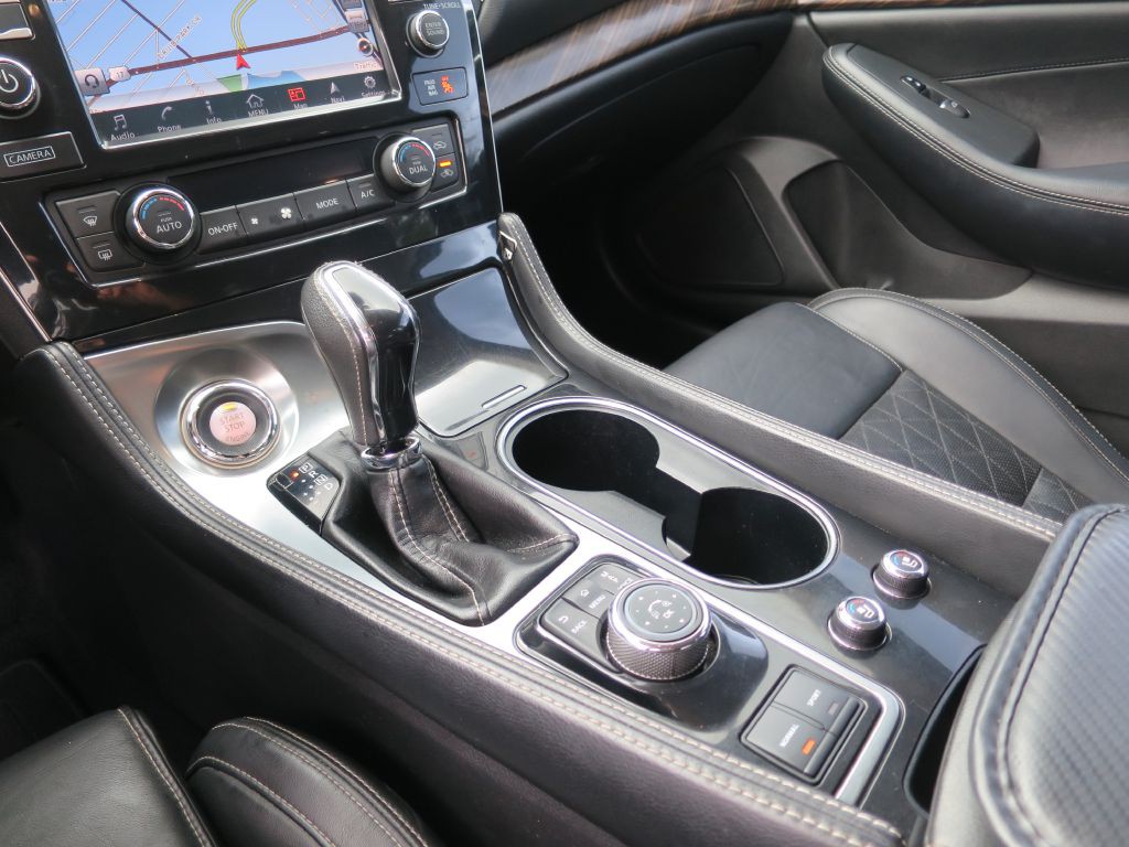 2016 Nissan Maxima Image 24