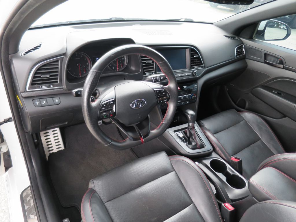 2018 Hyundai Elantra Image 9