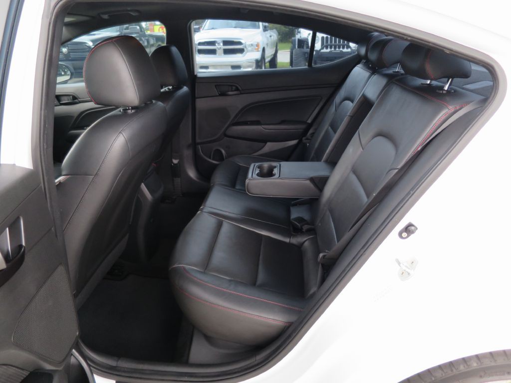 2018 Hyundai Elantra Image 11