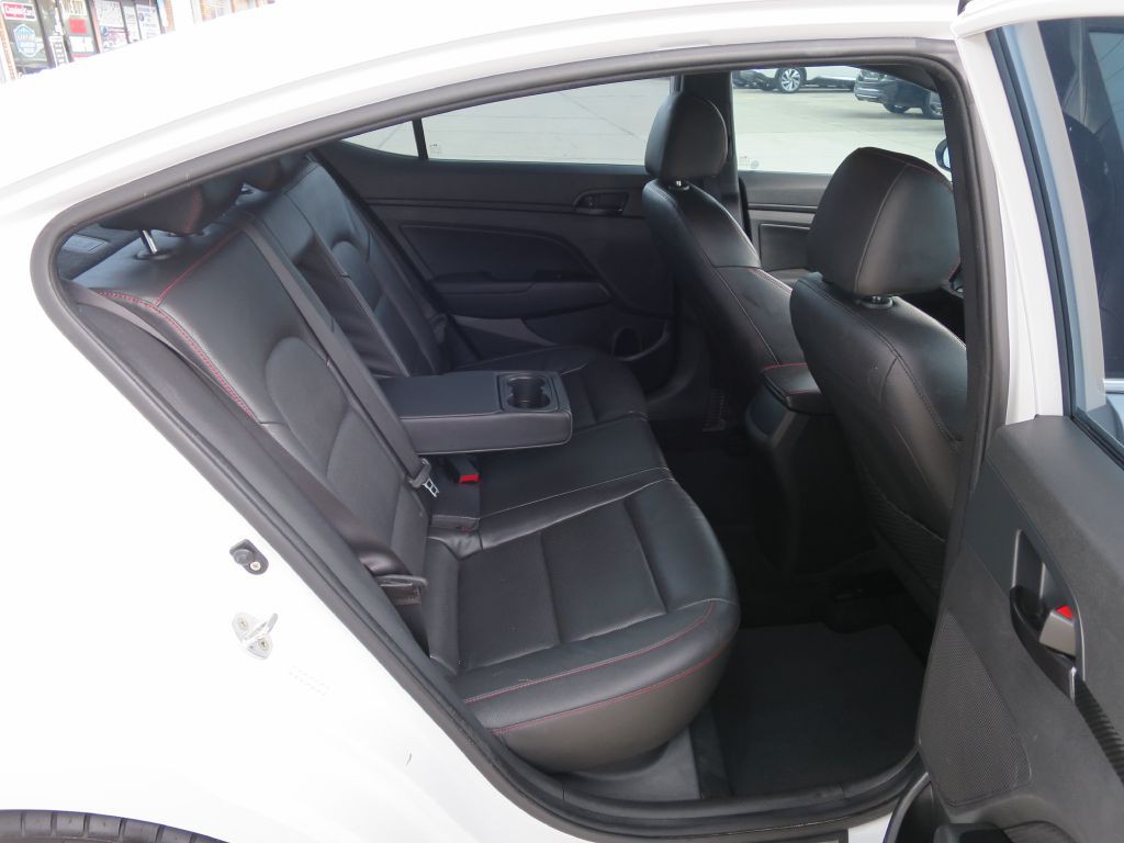 2018 Hyundai Elantra Image 12
