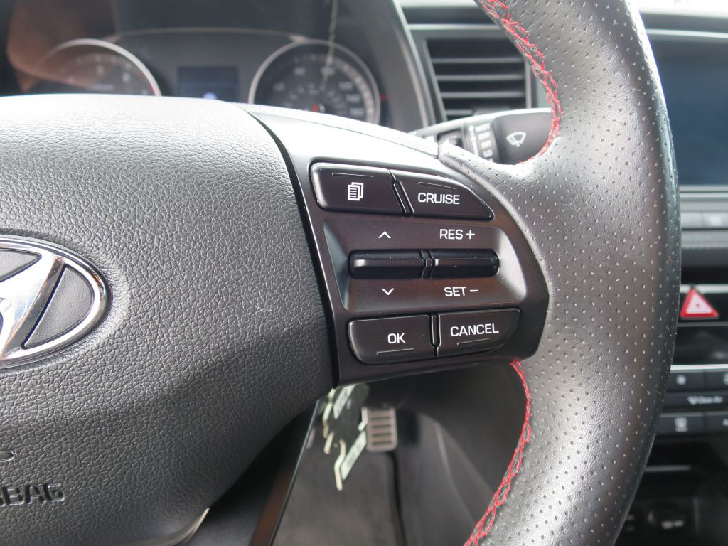 2018 Hyundai Elantra Image 20