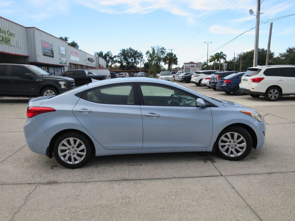 2012 Hyundai Elantra Image 4