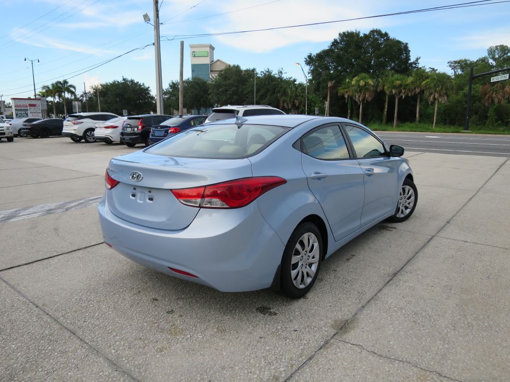 2012 Hyundai Elantra Image 5