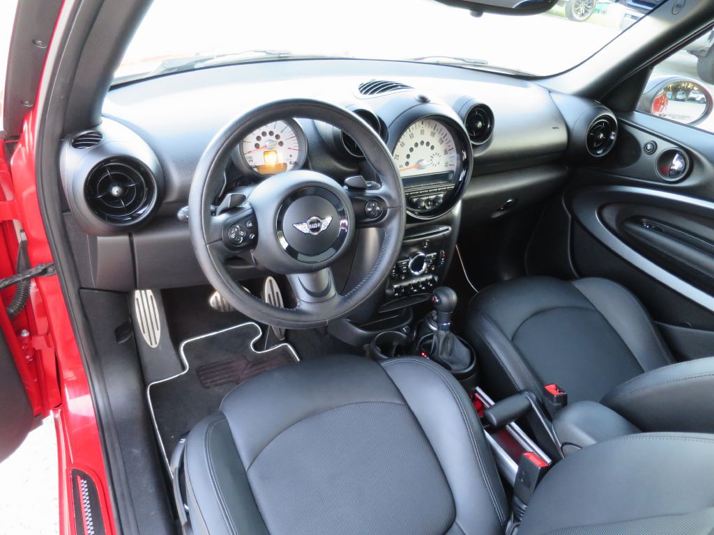 2014 MINI Cooper Image 9