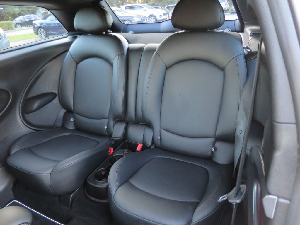 2014 MINI Cooper Image 11