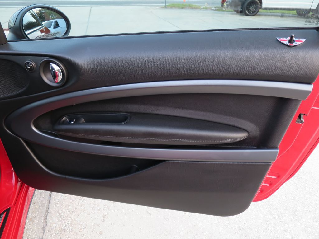 2014 MINI Cooper Image 14