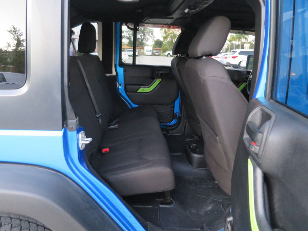 2015 Jeep Wrangler Unlimited Image 13
