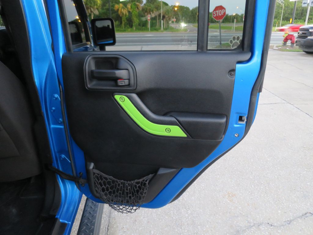 2015 Jeep Wrangler Unlimited Image 17