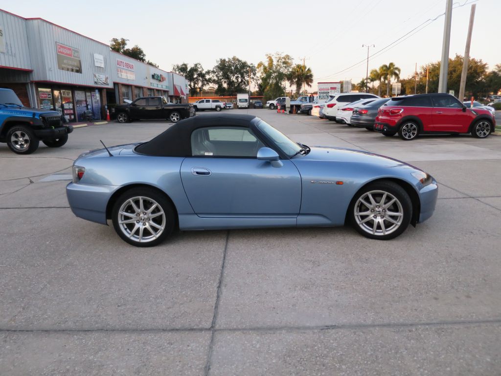 2004 Honda S2000 Image 5