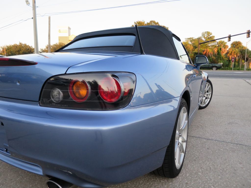2004 Honda S2000 Image 7