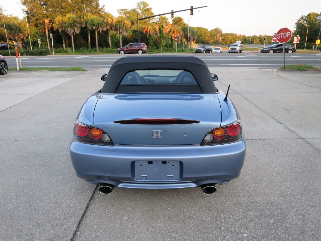 2004 Honda S2000 Image 8