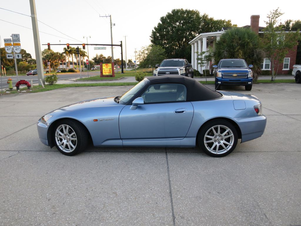2004 Honda S2000 Image 11