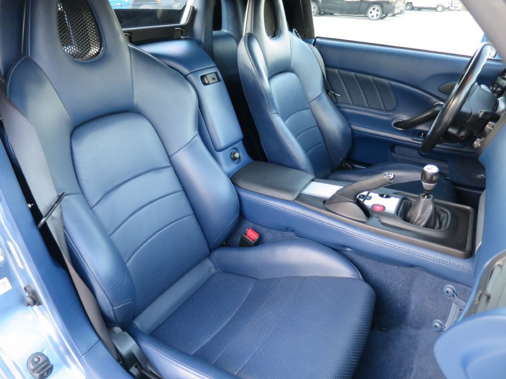 2004 Honda S2000 Image 21