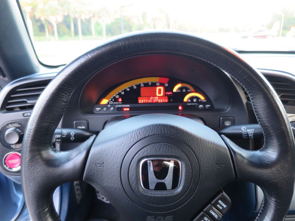2004 Honda S2000 Image 28