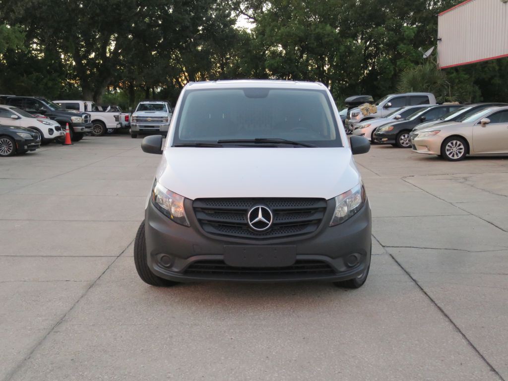 2020 Mercedes-Benz Metris Image 2
