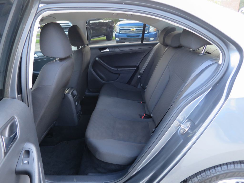 2018 Chevrolet Colorado Image 10