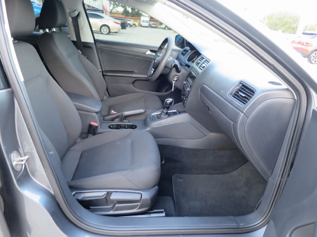 2018 Chevrolet Colorado Image 13