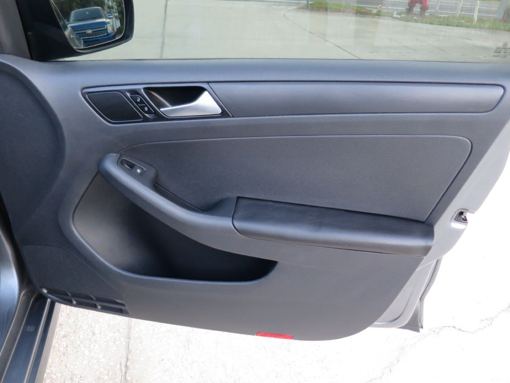2018 Chevrolet Colorado Image 14