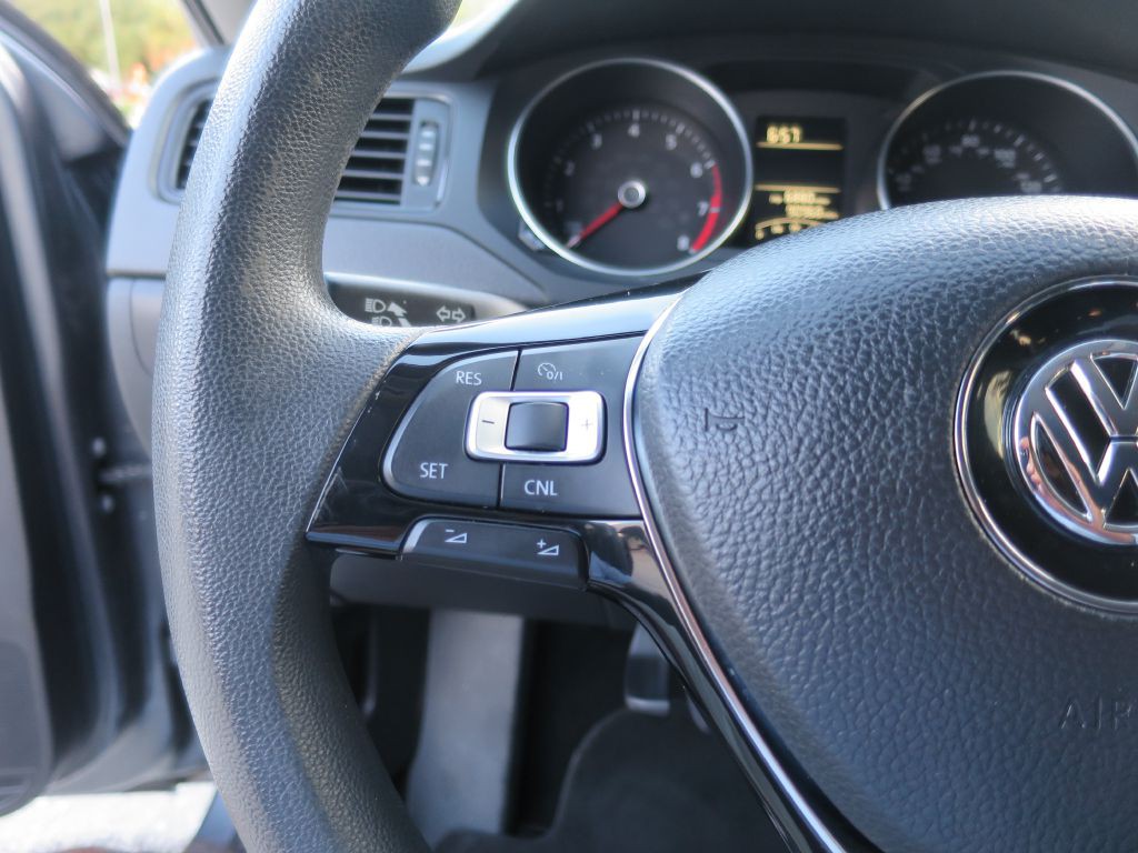 2018 Chevrolet Colorado Image 18