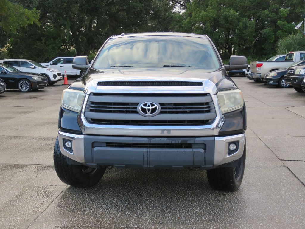 2015 Toyota Tundra Image 2