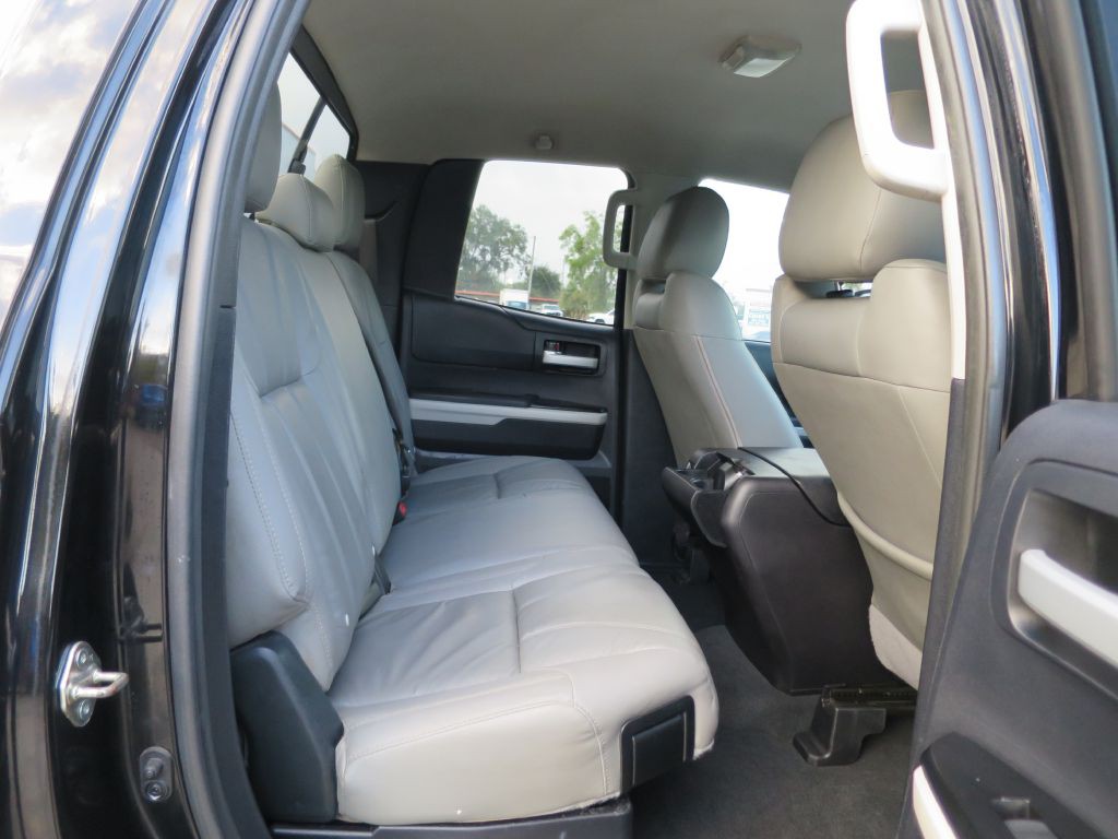 2015 Toyota Tundra Image 12