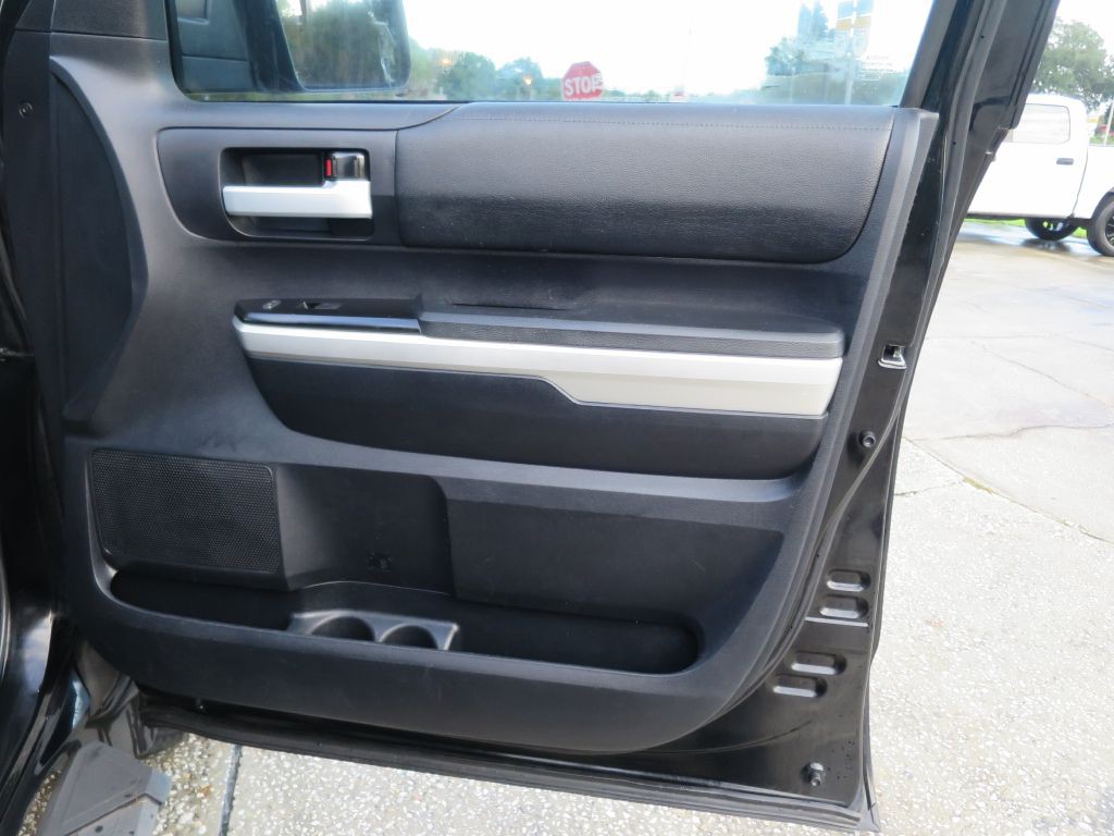 2015 Toyota Tundra Image 15