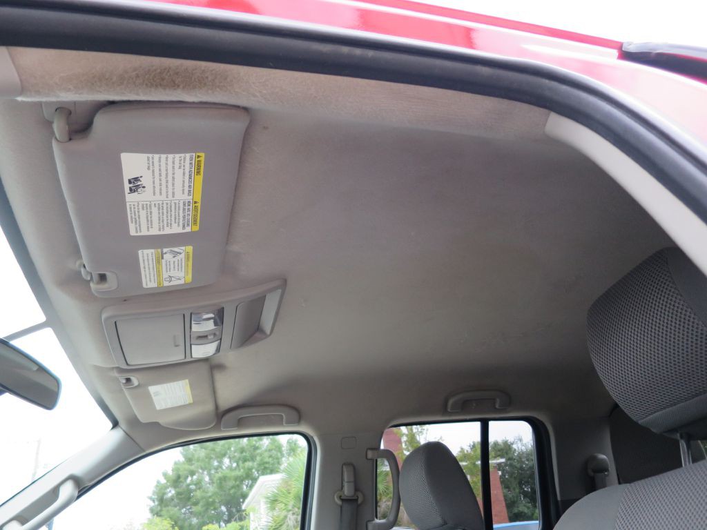 2016 Nissan Frontier Image 24