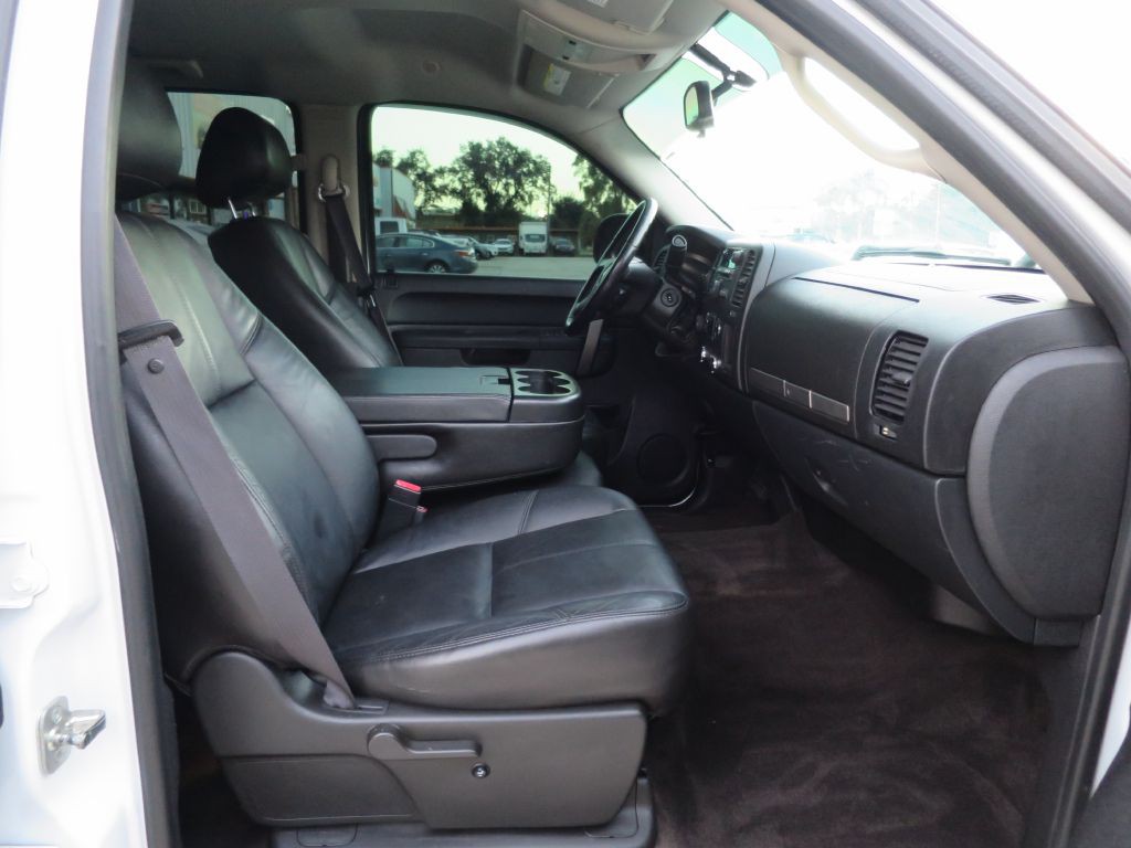 2011 GMC Sierra Image 14