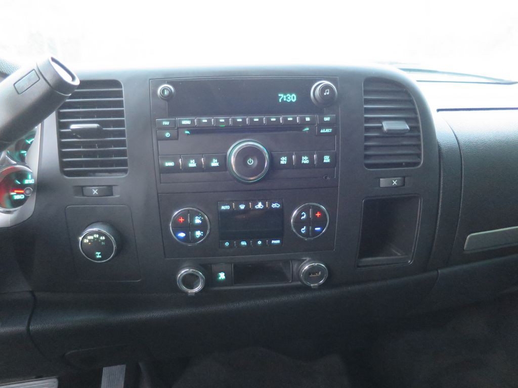 2011 GMC Sierra Image 20