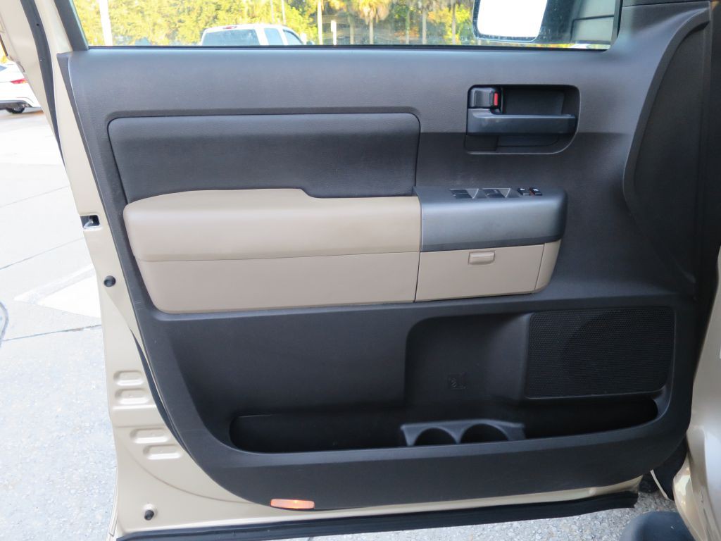 2010 Toyota Tundra Image 18