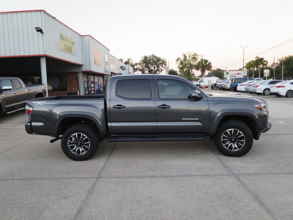 2020 Toyota Tacoma Image 4
