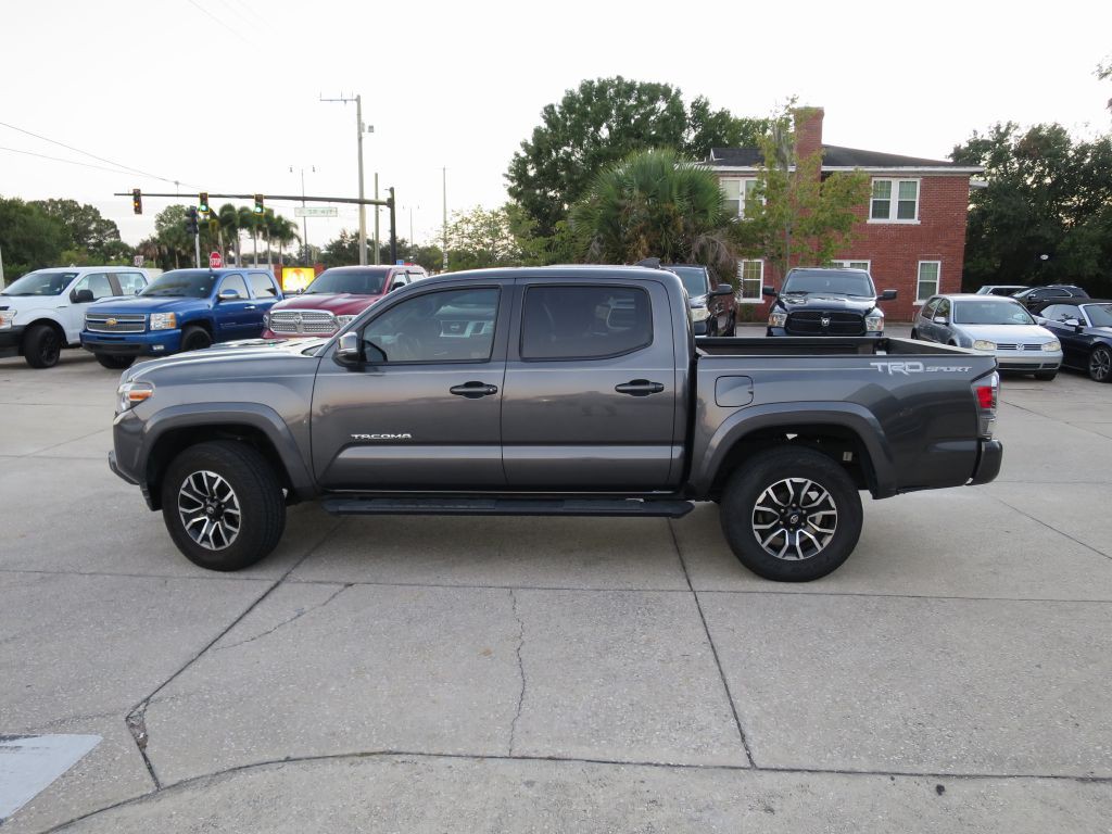 2020 Toyota Tacoma Image 8