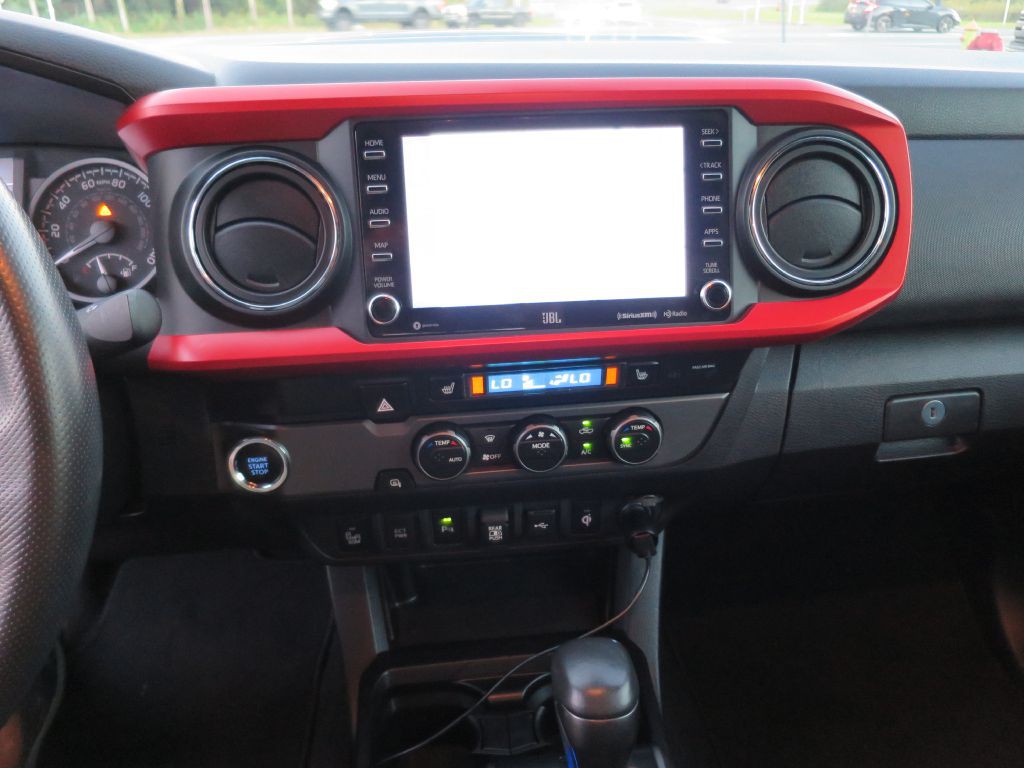 2020 Toyota Tacoma Image 23