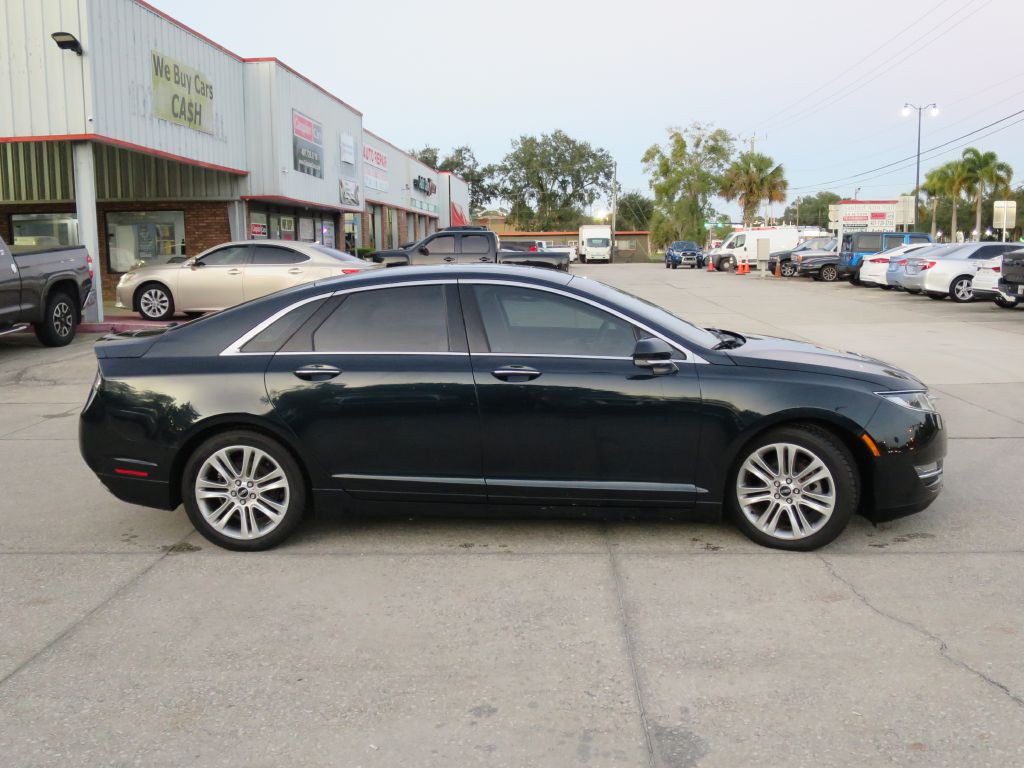 2014 Lincoln MKZ Image 4