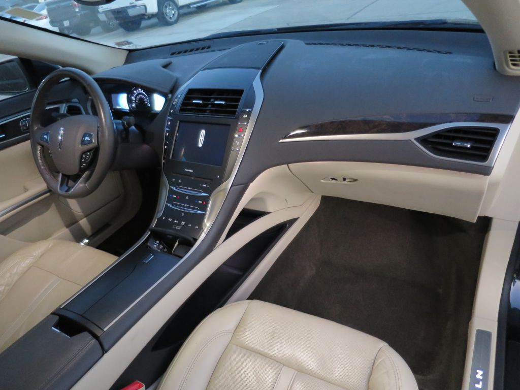 2014 Lincoln MKZ Image 13