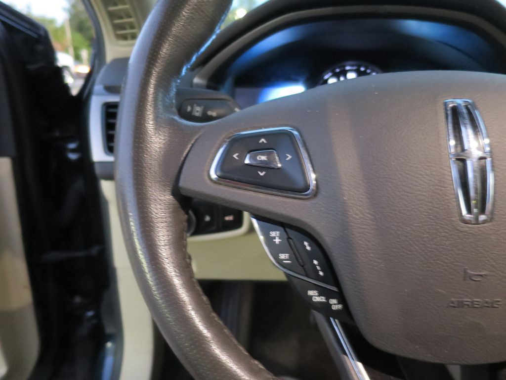 2014 Lincoln MKZ Image 20