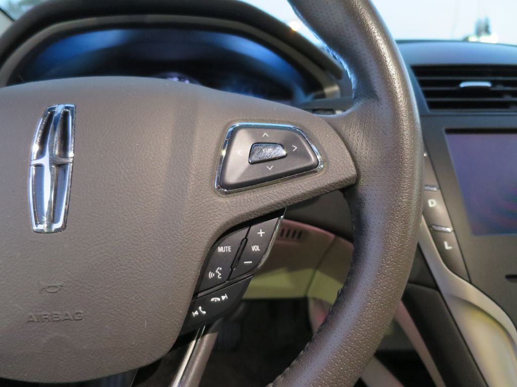 2014 Lincoln MKZ Image 21