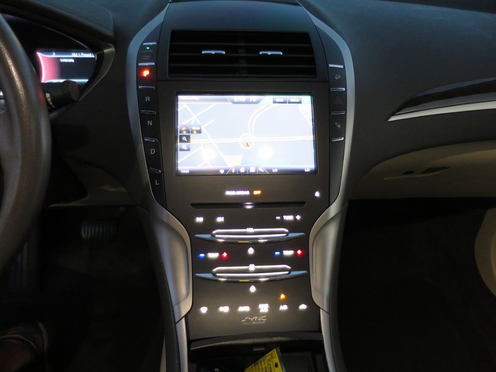 2014 Lincoln MKZ Image 23